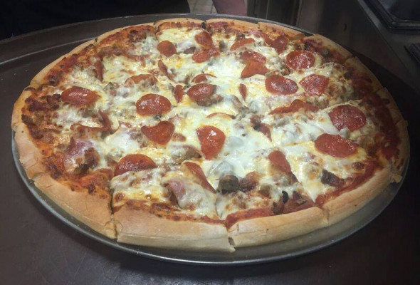 Big Tucci Pizza - Lots of Meat