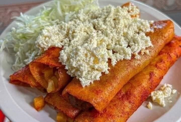Enchiladas (Red or Green)