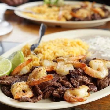 Carne Asada Con Camarones