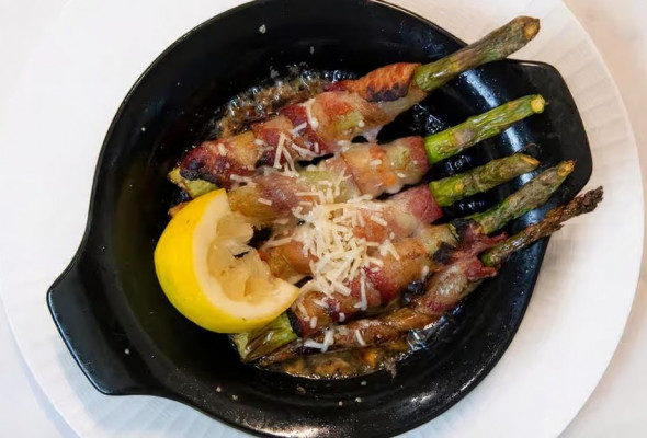 Bacon-wrapped Asparagus