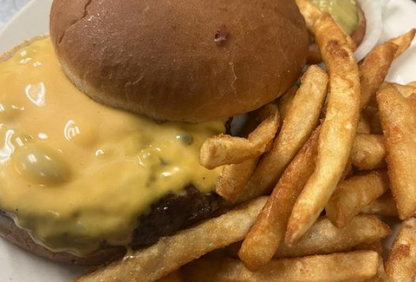 Lunch Cheeseburger